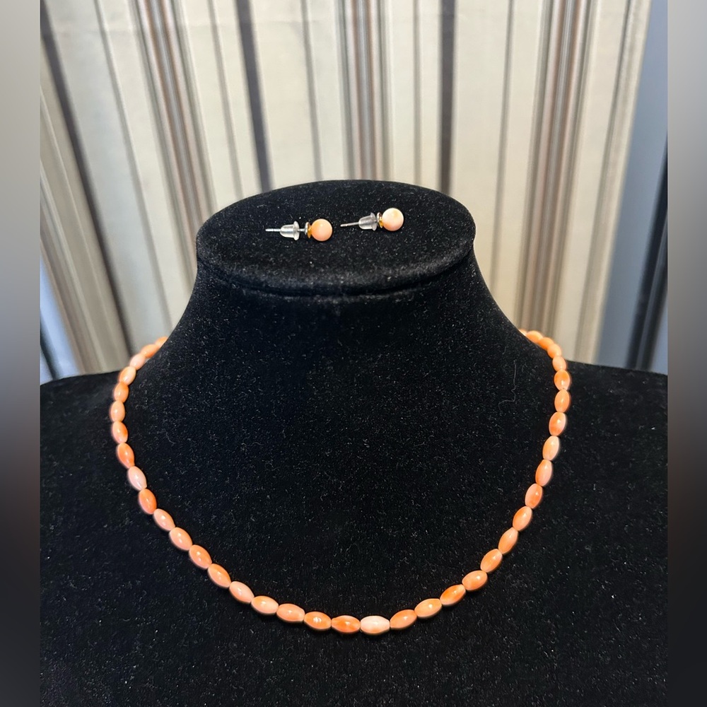 Coral necklace set